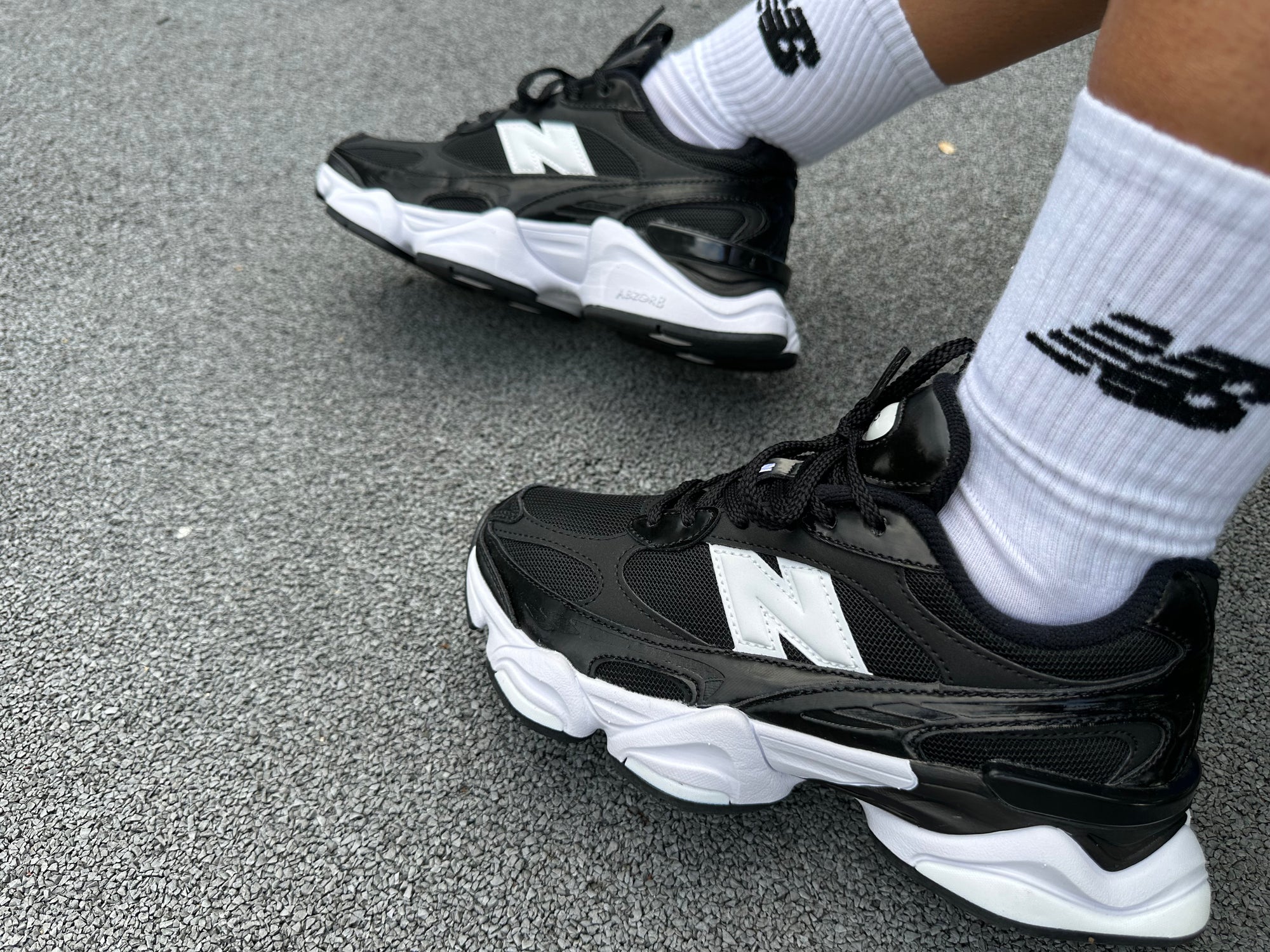 New Balance 9060R full black & white 2026