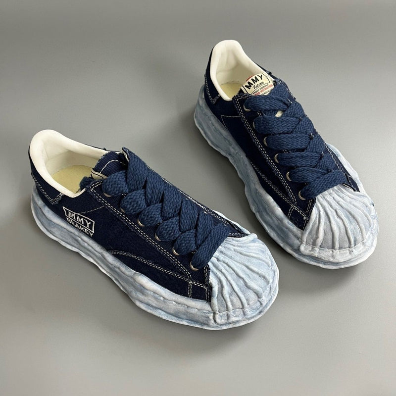 MMY BLOKE Blue Gray III
