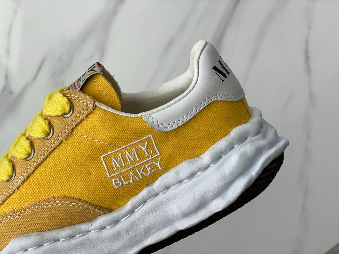 MMY YELLOW