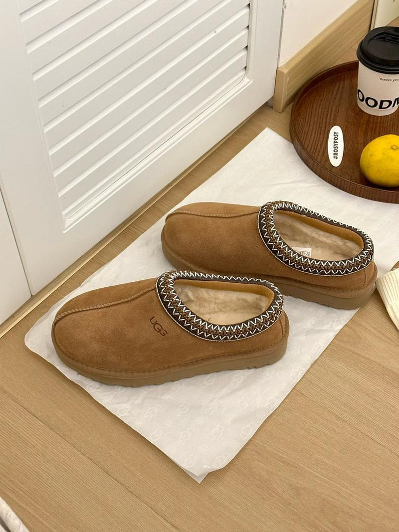 Ugg Low waist boot Tasman Brown
