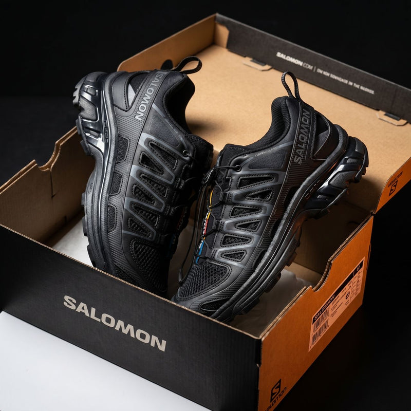 Salomon Black