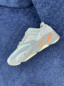 Yeezy 700 Gray W