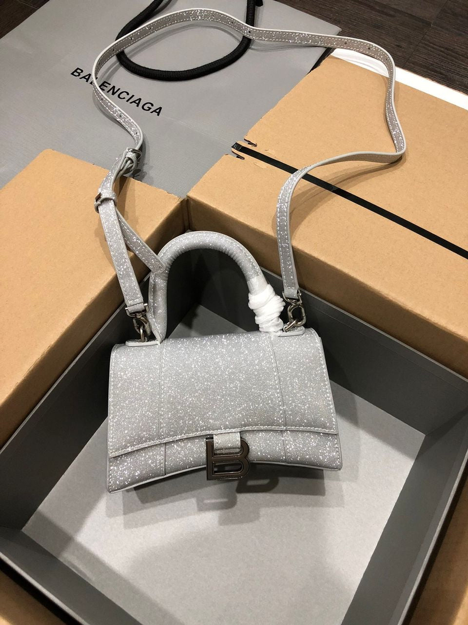 Bag B 2