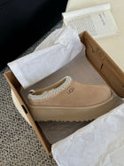 Ugg