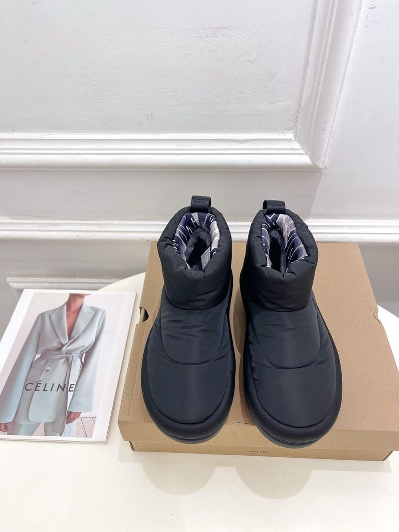 Ugg Black Tao November 23