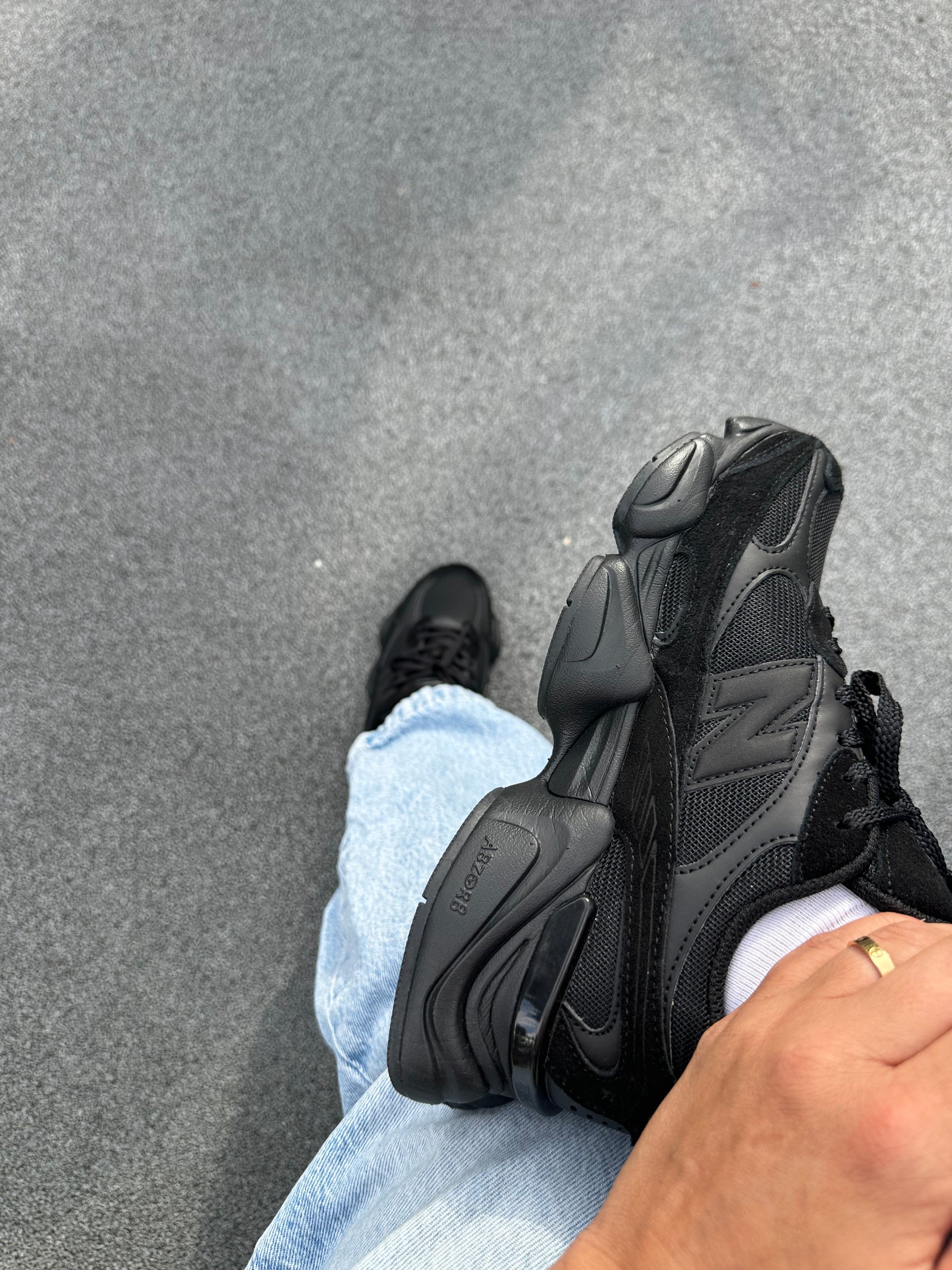 New Balance 9060R full black 2026