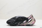 Adidas Yeezy Foam Runner MX Carbon