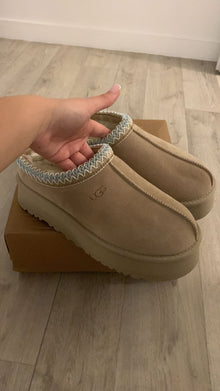 UGG TAZ