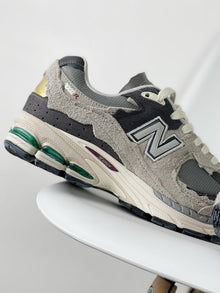 New Balance 2002r Protection