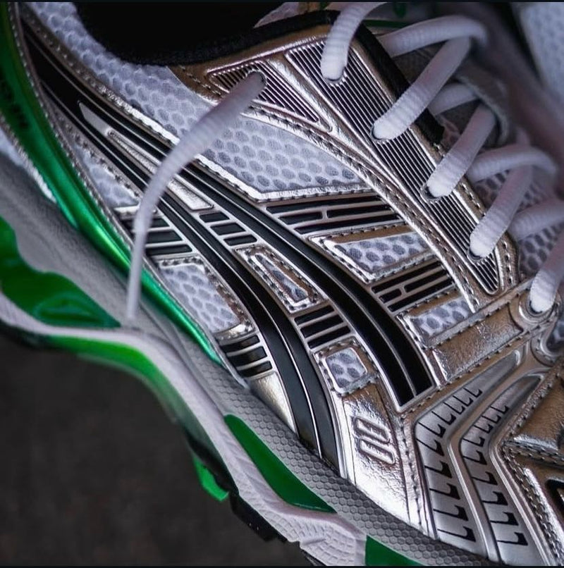 Asics (Limited Edition)