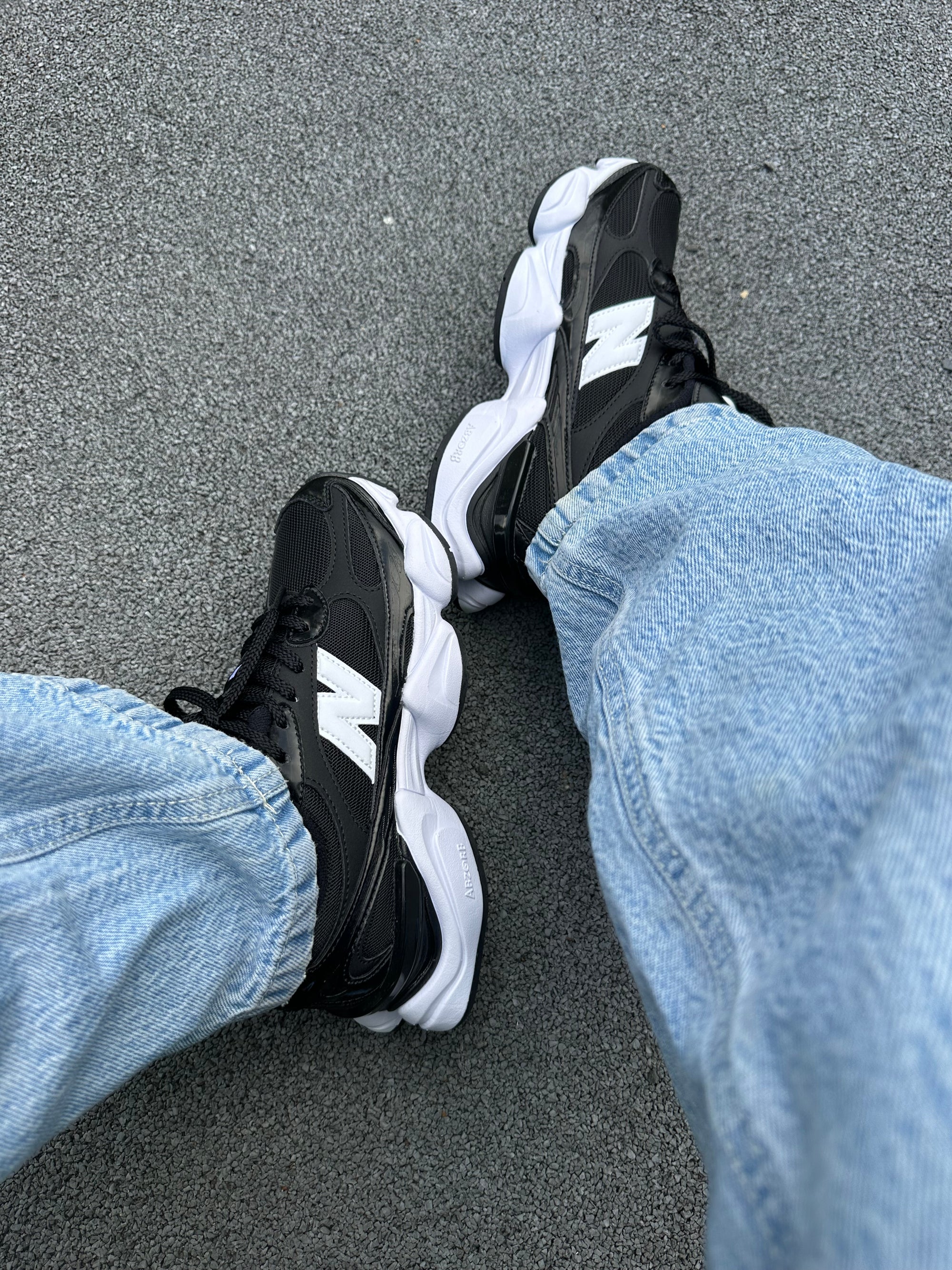 New Balance 9060R full black & white 2026