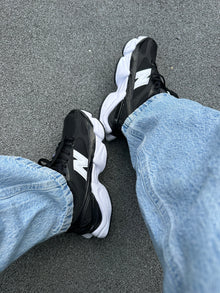 New Balance 9060R full black & white 2026