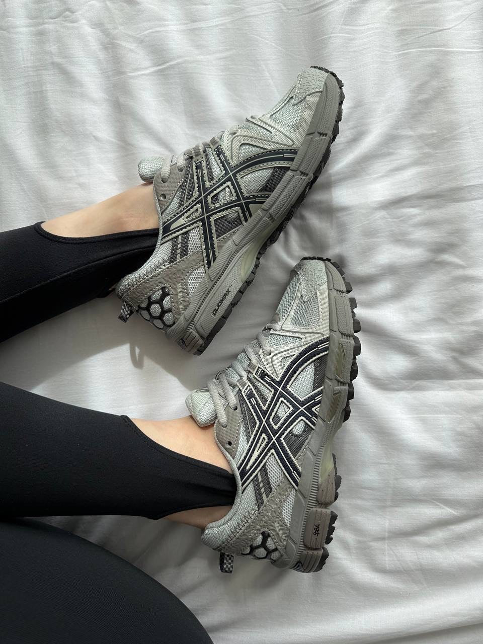 ASICS baskets October 2025
