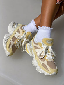 New Balance 9060 — Beige/Jaune