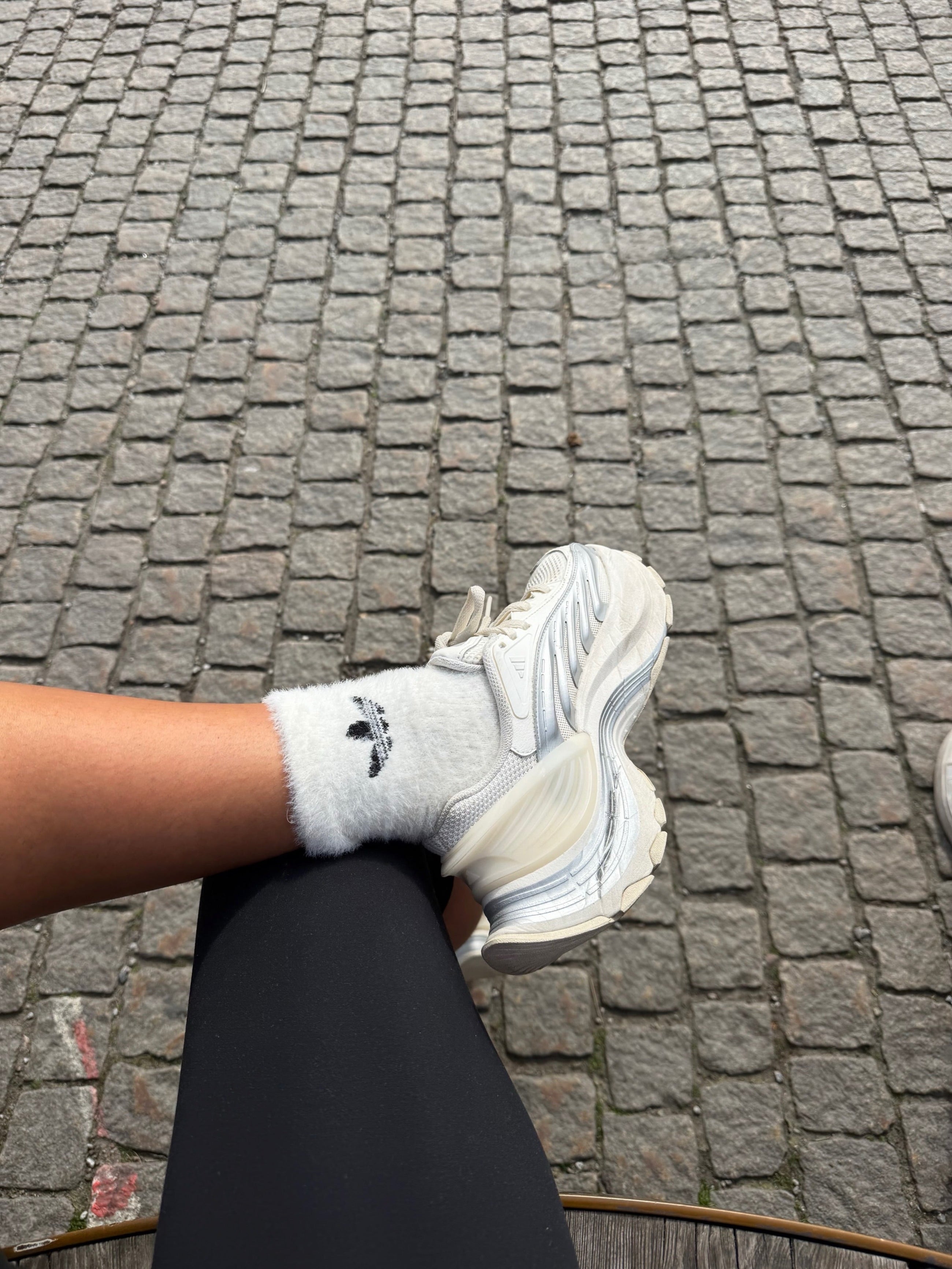 Adidas — Blanche Chunky