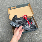 1906A New Balance Black 2025 (offet laces)