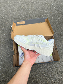 1906A New Balance white/Green 2025