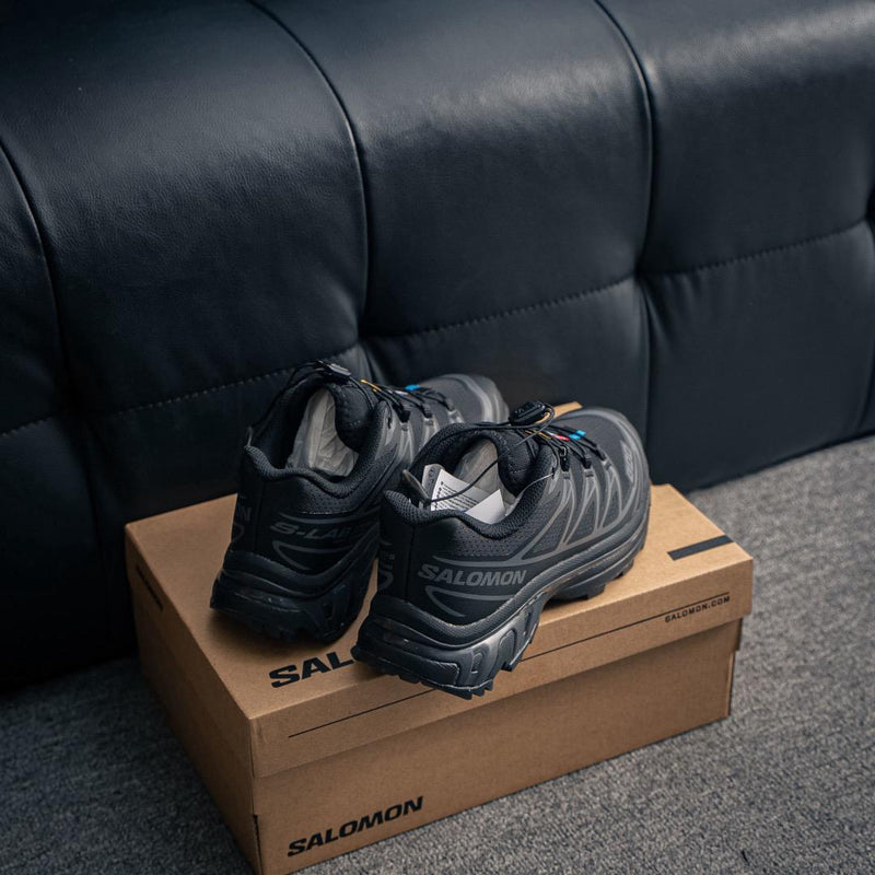Salomon Black
