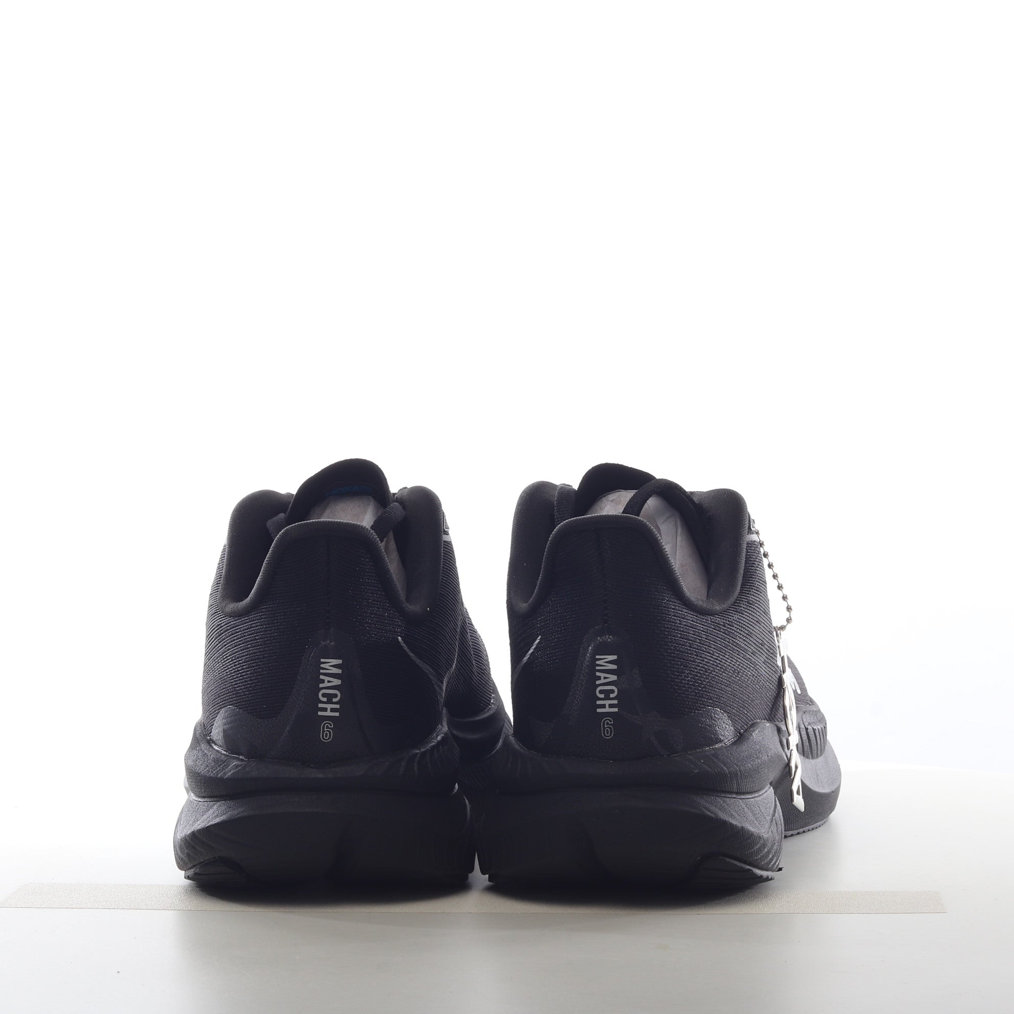 M HOKA M MACH 6