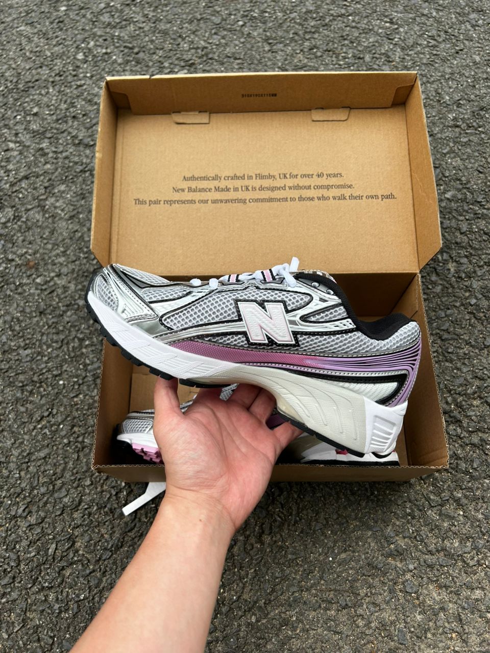 New Balance W's 740