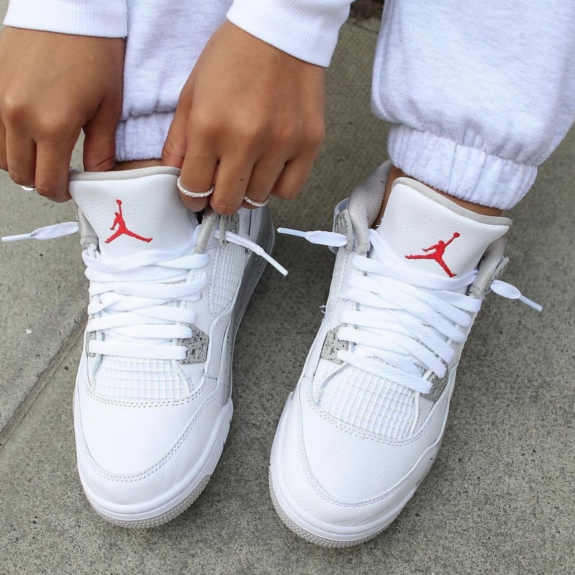 Sneakers - Jordan Retro 4 Gray