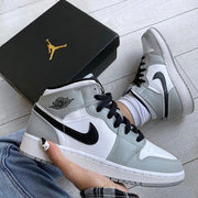 Sneakers - Gray Air Jordan