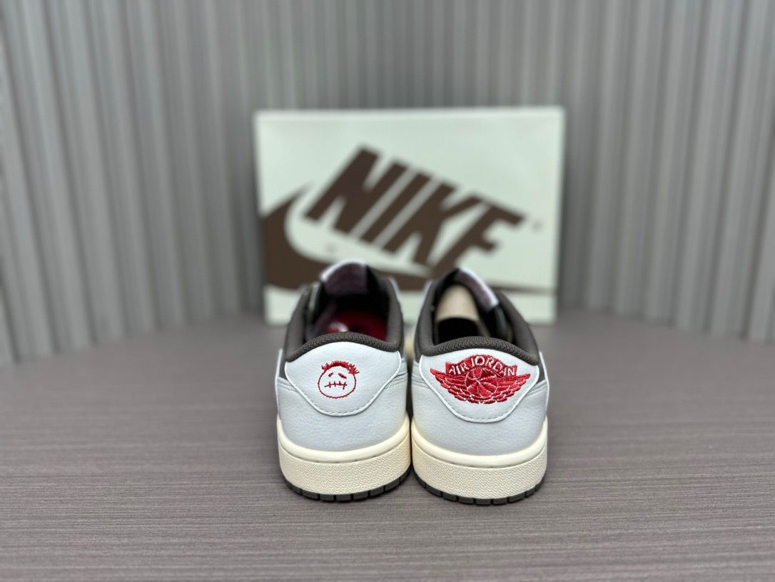 Travis Air Jordan 1