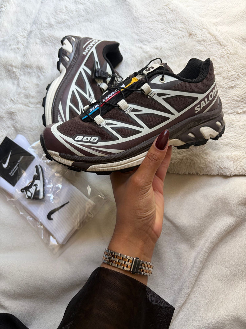 Salomon XT-6 chocolate and vanilla, side view